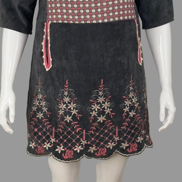 Kor Company embroidered dress - Picture 5 of 8